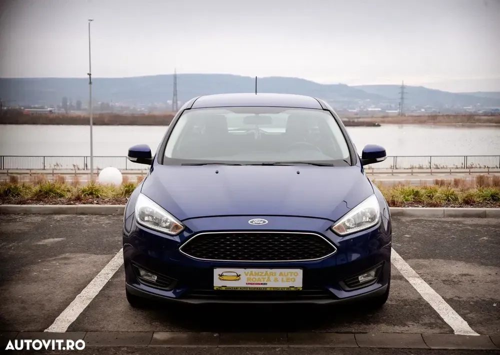 Ford Focus MK4 1.0 EcoBoost Trend — imagine 3
