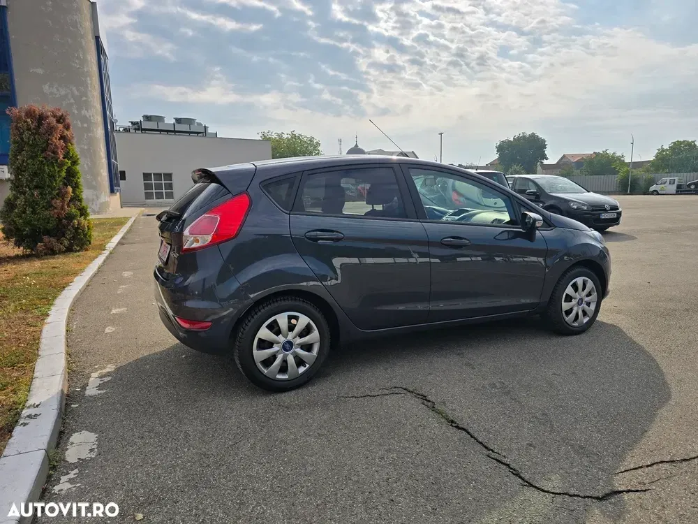Ford Fiesta — imagine 4