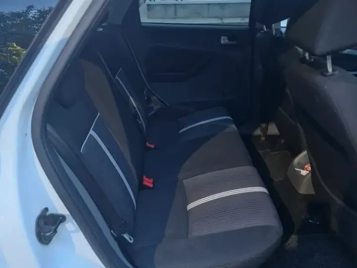 Ford Focus MK2 1.6 Titanium