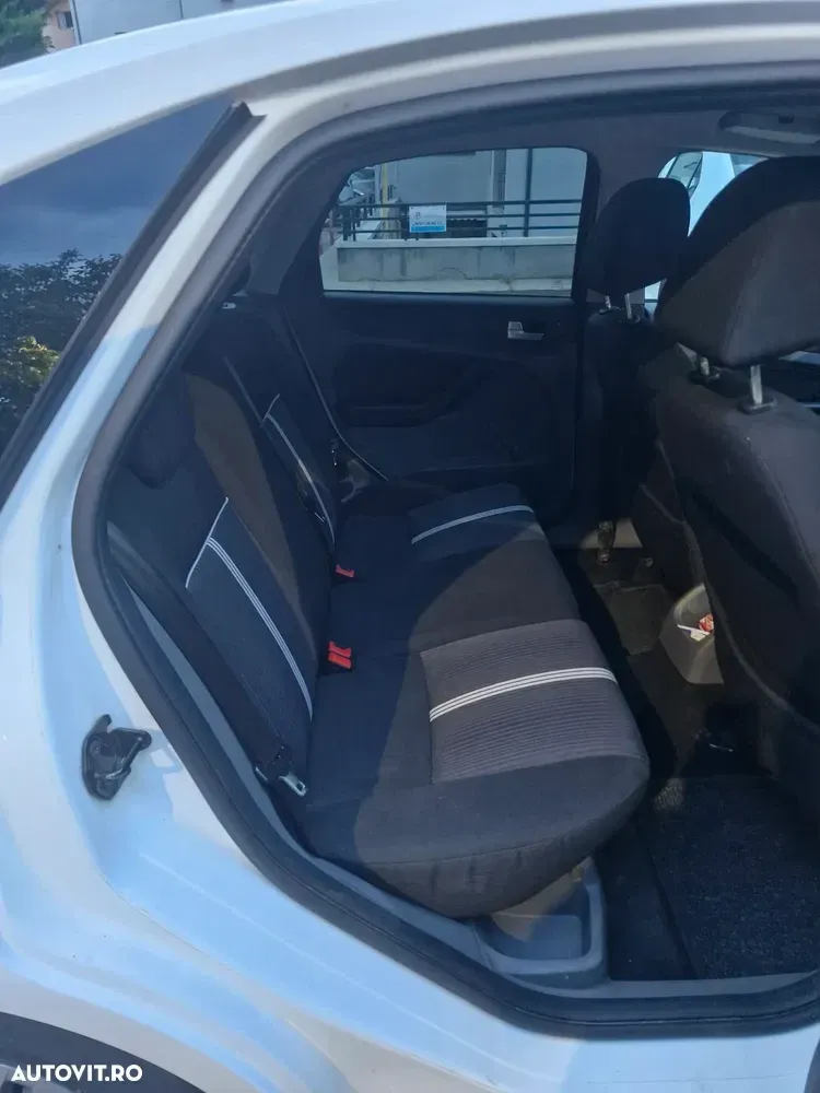Ford Focus MK2 1.6 Titanium — imagine 6