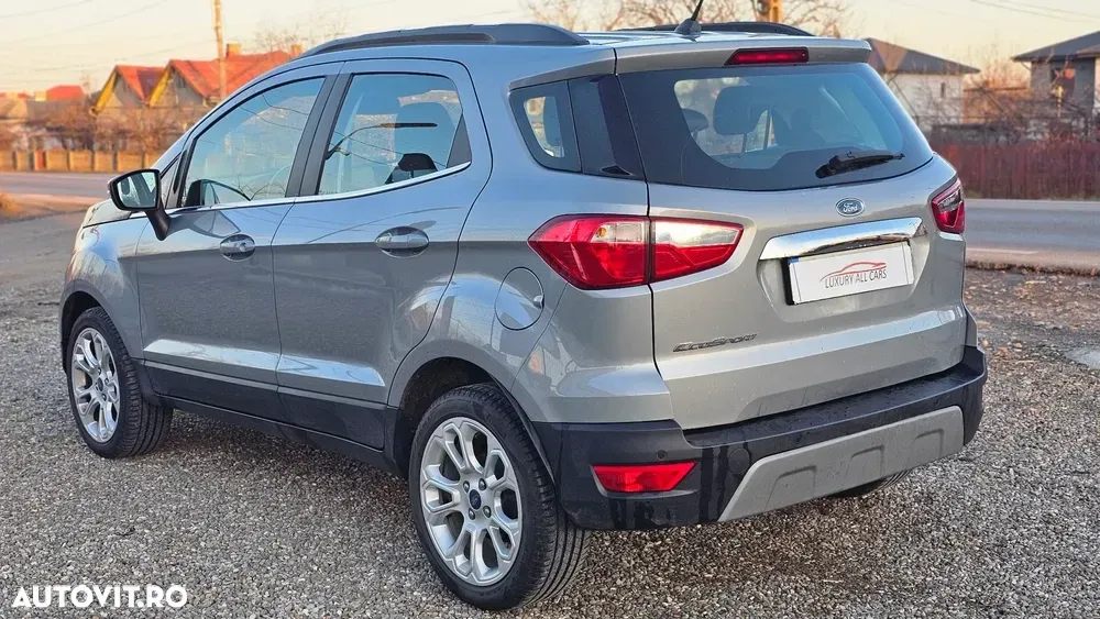 Ford EcoSport — imagine 5