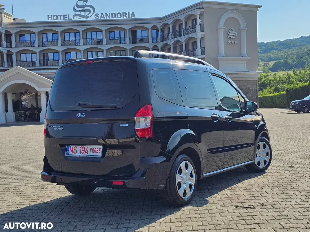 Ford Tourneo Courier 1.0 EcoBoost Titanium — imagine 4