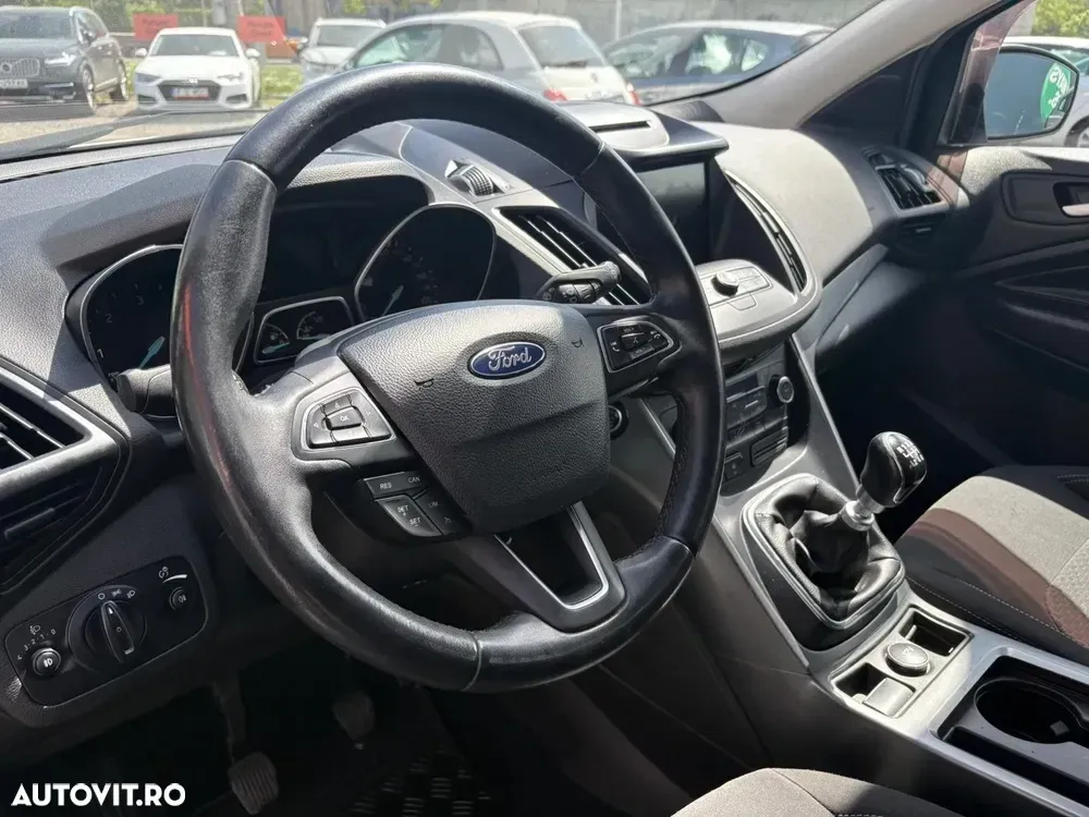 Ford Kuga III 2.0 TDCi 4WD Trend — imagine 6