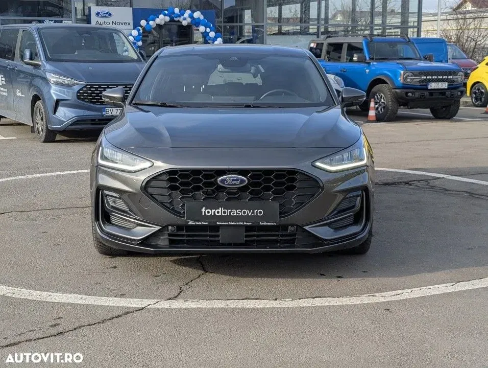 Ford Focus — imagine 3