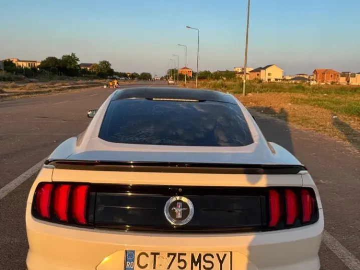 Ford Mustang VI 2.3 EcoBoost