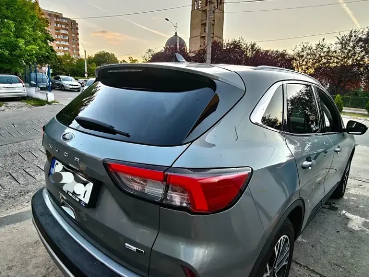 Ford Kuga III 2.0 EcoBlue mHEV FWD Titanium