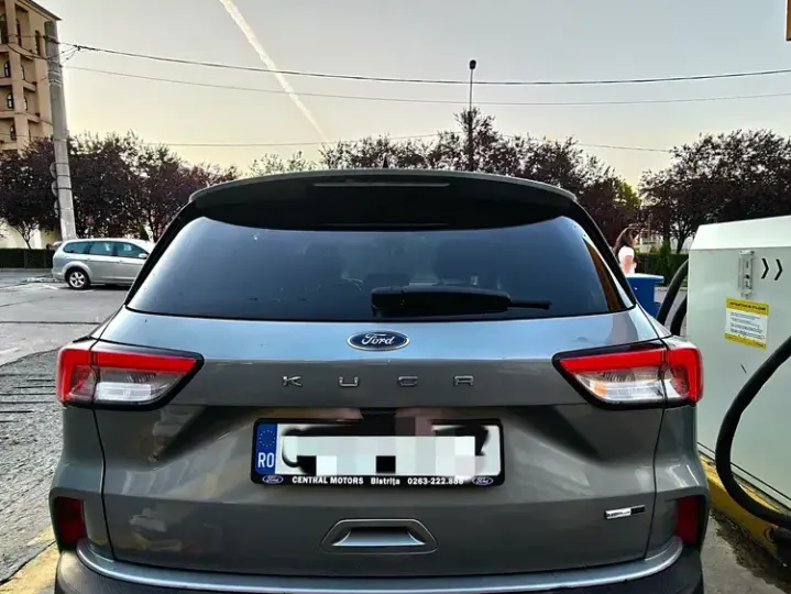 Ford Kuga III 2.0 EcoBlue mHEV FWD Titanium