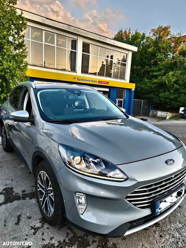 Ford Kuga III 2.0 EcoBlue mHEV FWD Titanium — imagine 4