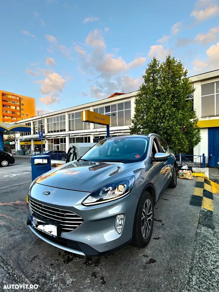 Ford Kuga III 2.0 EcoBlue mHEV FWD Titanium — imagine 2