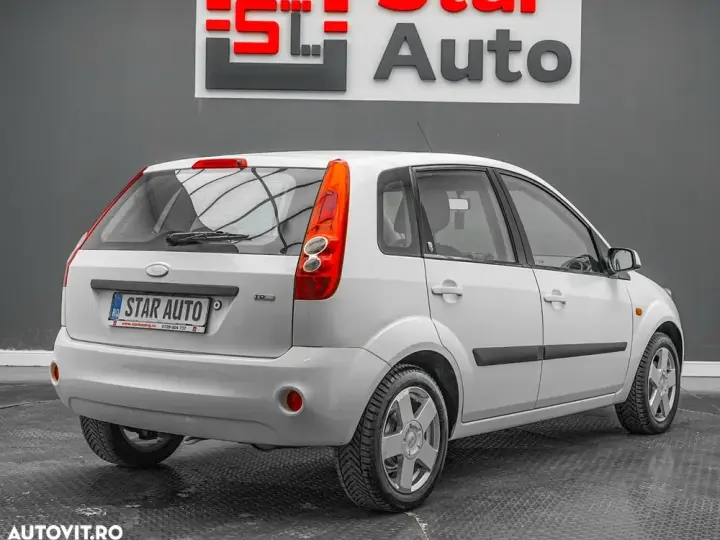 Ford Fiesta VI 1.4 TDCI Ghia