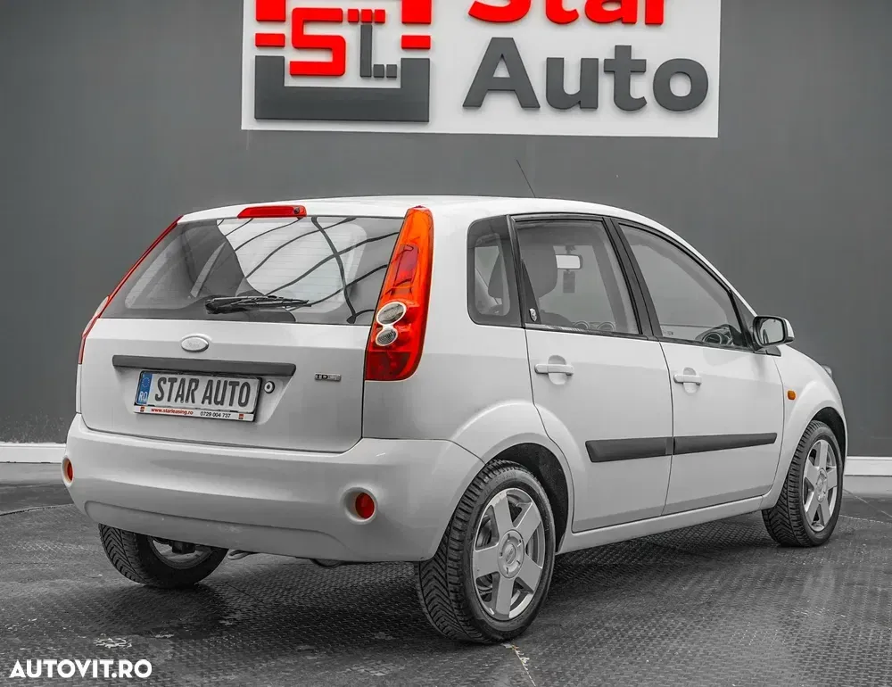 Ford Fiesta VI 1.4 TDCI Ghia — imagine 6