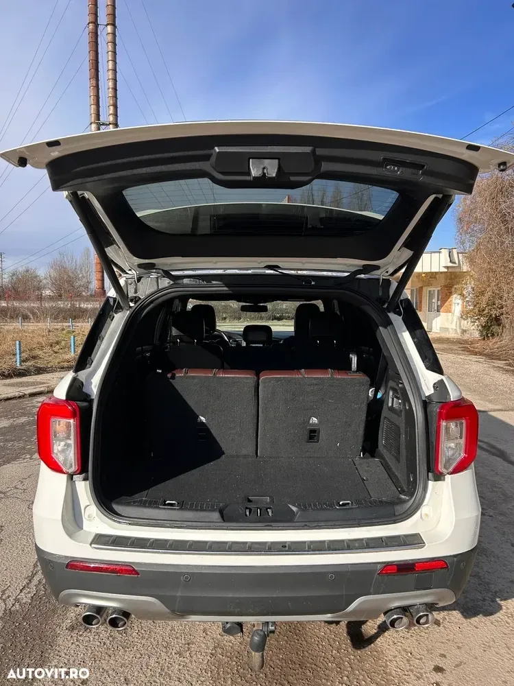 Ford Explorer EcoBoost Plug-in Hybrid PLATINUM — imagine 5