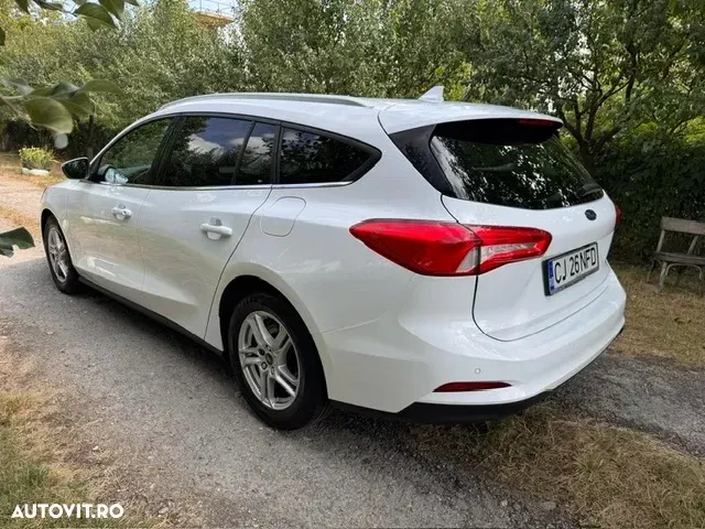 Ford Focus MK4 1.0 EcoBoost Active — imagine 2