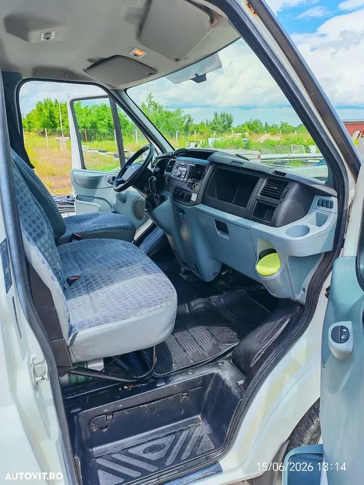 Ford Transit — imagine 5