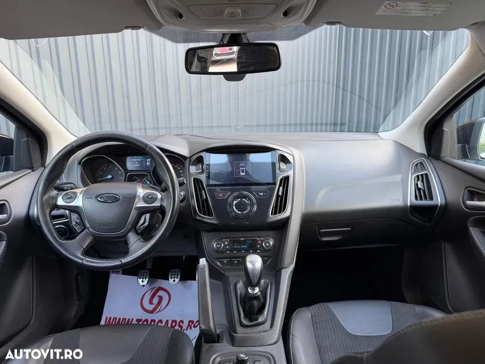 Ford Focus — imagine 5