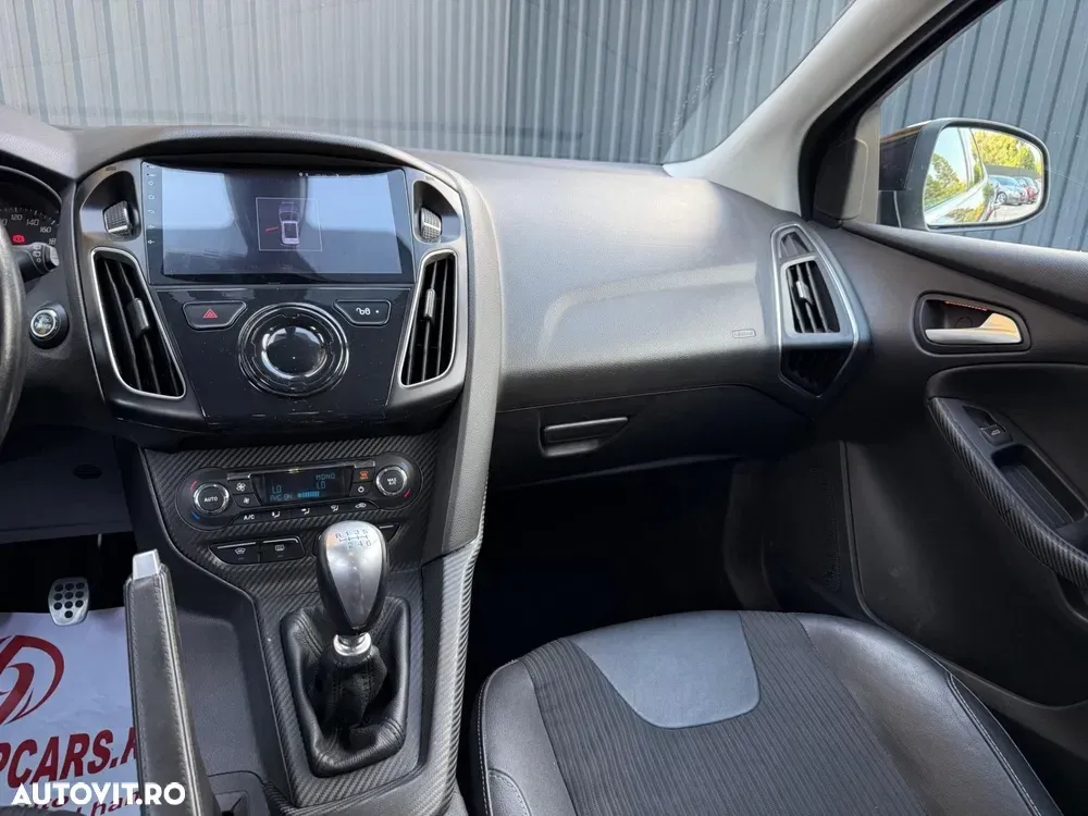 Ford Focus — imagine 6