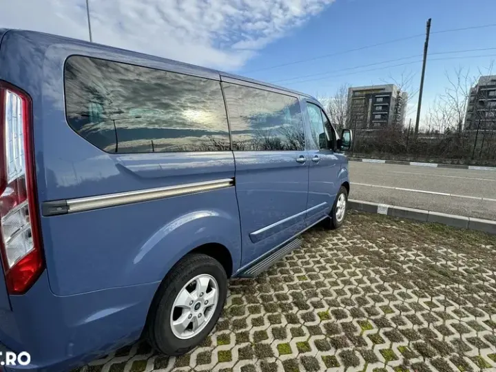 Ford Tourneo Custom 300 L2H1 VA Titanium