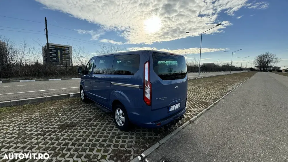 Ford Tourneo Custom 300 L2H1 VA Titanium — imagine 4
