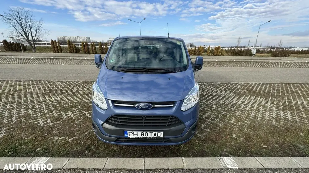 Ford Tourneo Custom 300 L2H1 VA Titanium — imagine 2