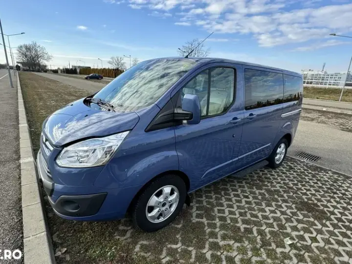 Ford Tourneo Custom 300 L2H1 VA Titanium
