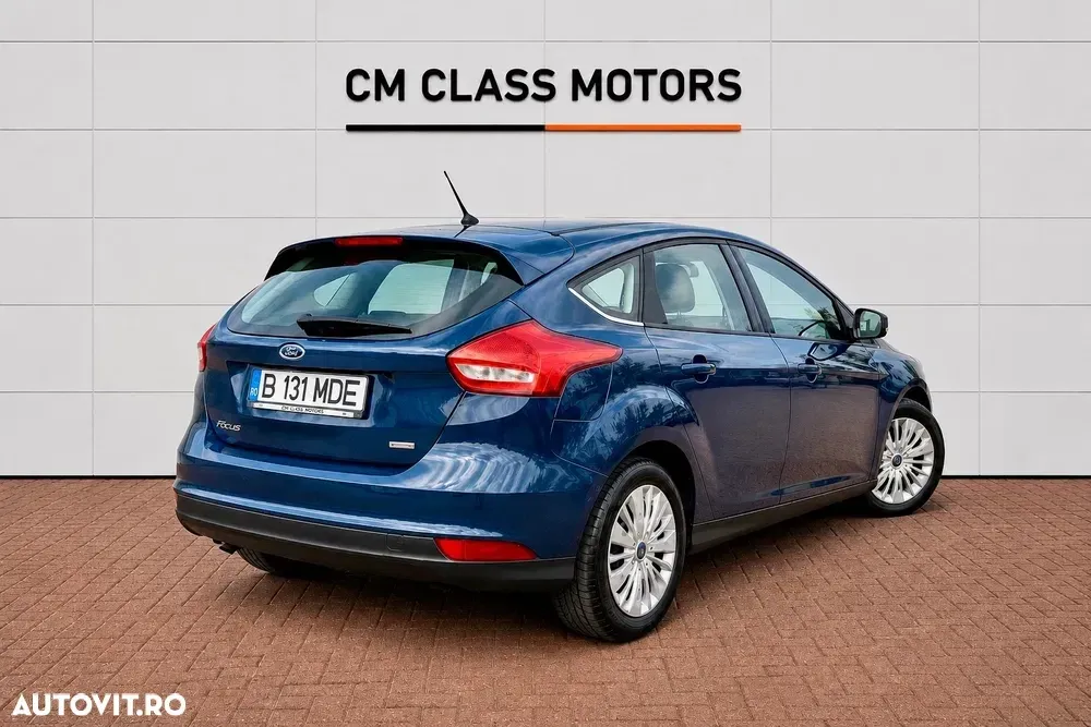 Ford Focus — imagine 5