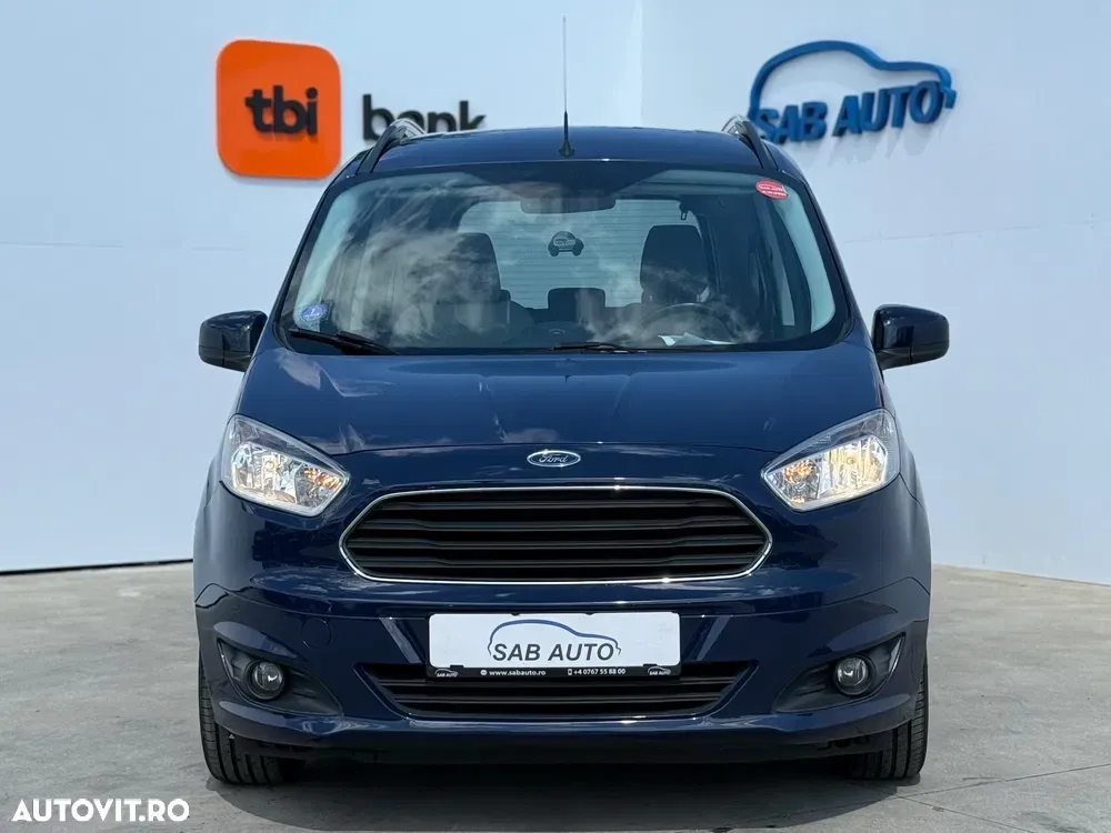 Ford Tourneo Courier 1.0 EcoBoost Titanium — imagine 2