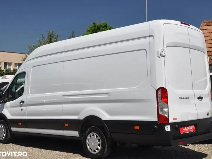 Ford Transit 350 2.0 EcoBlue 130 CP L4 RWD Base