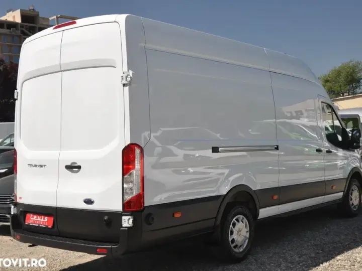 Ford Transit 350 2.0 EcoBlue 130 CP L4 RWD Base