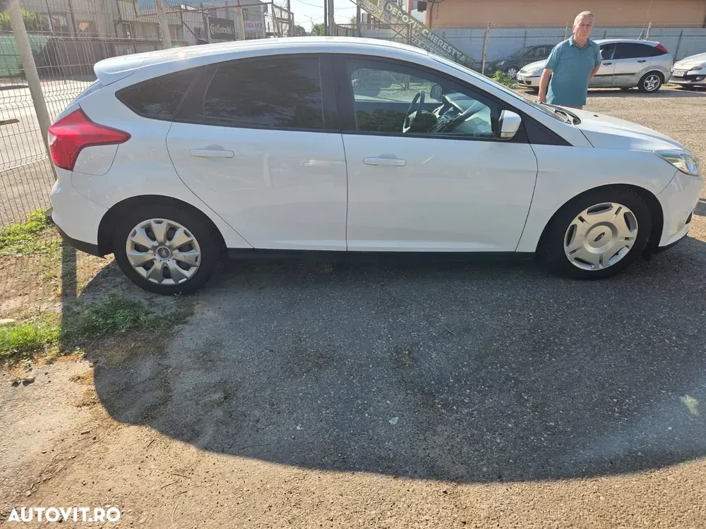Ford Focus 1.6 TDCI DPF Ambiente — imagine 4