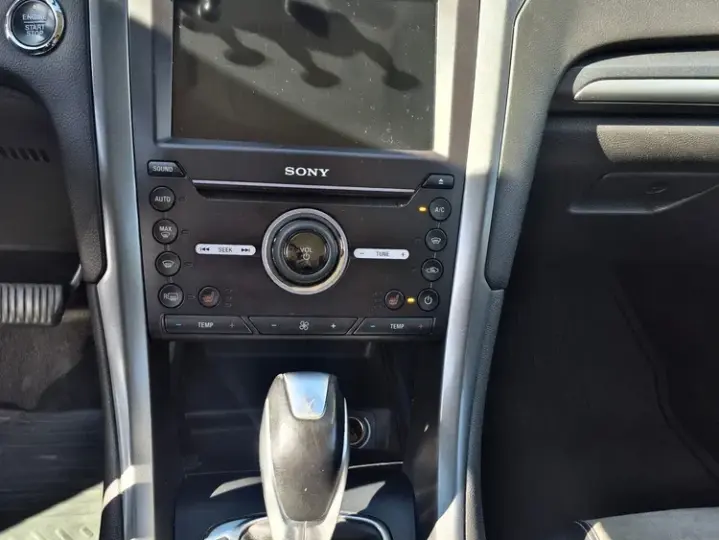 Ford Mondeo IV 2.0 TDCI PowerShift Titanium