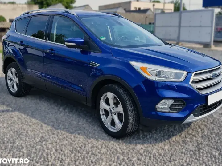 Ford Kuga II 2.0 TDCi Powershift 4WD Titanium