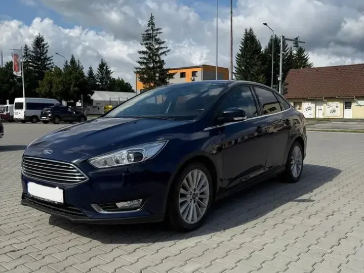 Ford Focus MK4 1.5 EcoBoost Titanium