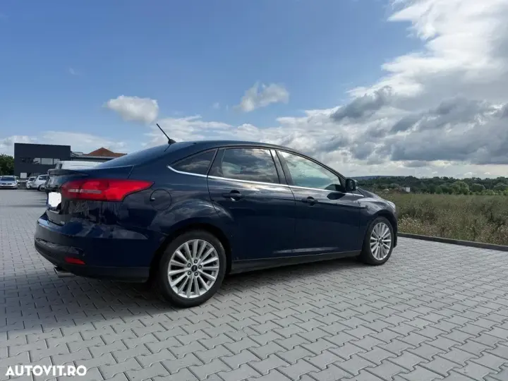 Ford Focus MK4 1.5 EcoBoost Titanium