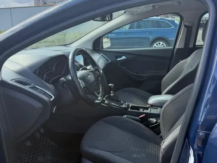 Ford Focus MK4 1.5 EcoBoost Titanium