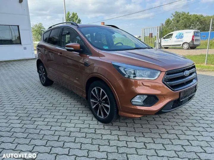 Ford Kuga 2.0 TDCi 4WD Powershift ST-Line