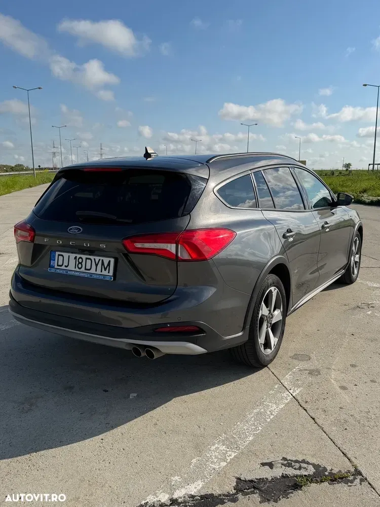 Ford Focus MK4 1.5 EcoBlue Active — imagine 4