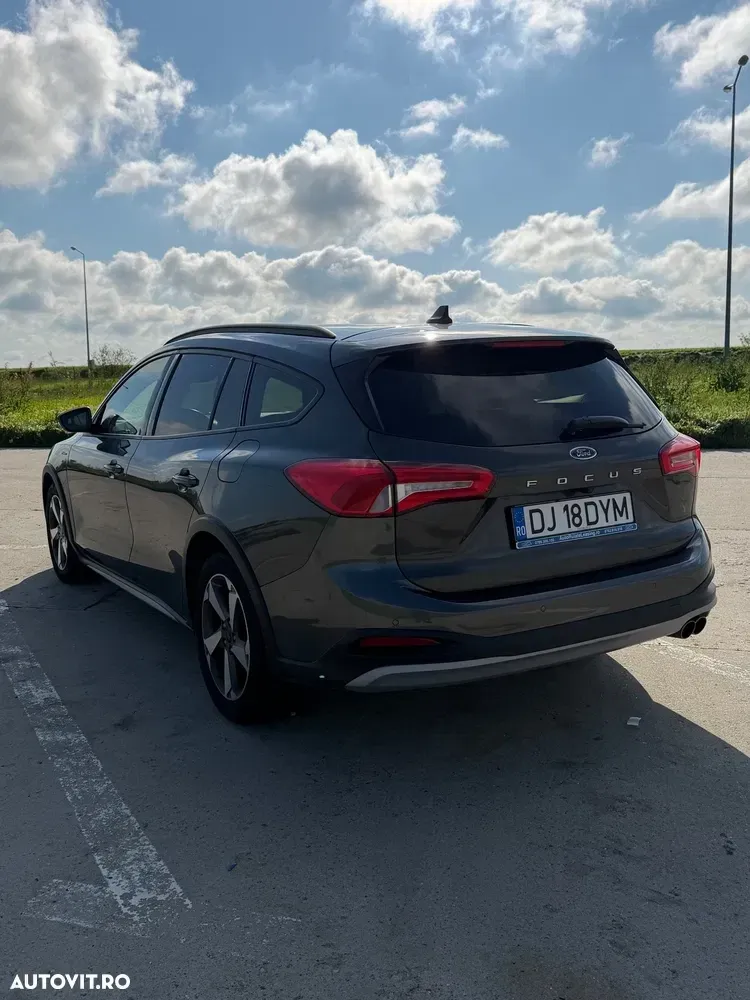 Ford Focus MK4 1.5 EcoBlue Active — imagine 3