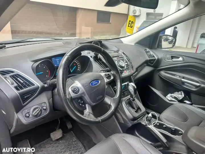 Ford Kuga II 2.0 TDCi Powershift 4WD Titanium