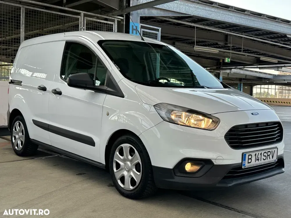 Ford Courier — imagine 3