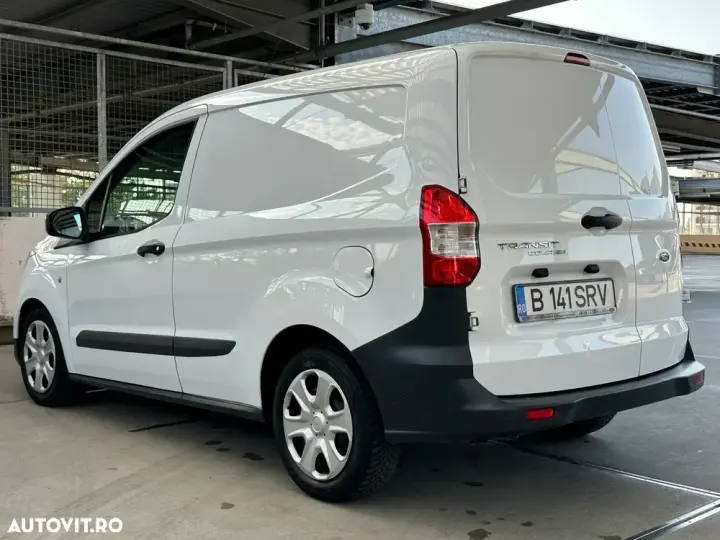 Ford Courier