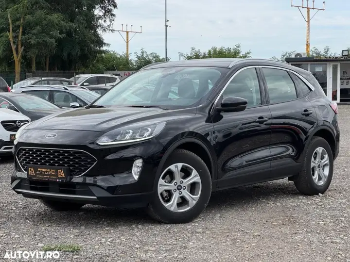 Ford Kuga III 1.5 EcoBoost 2x4 Cool & Connect