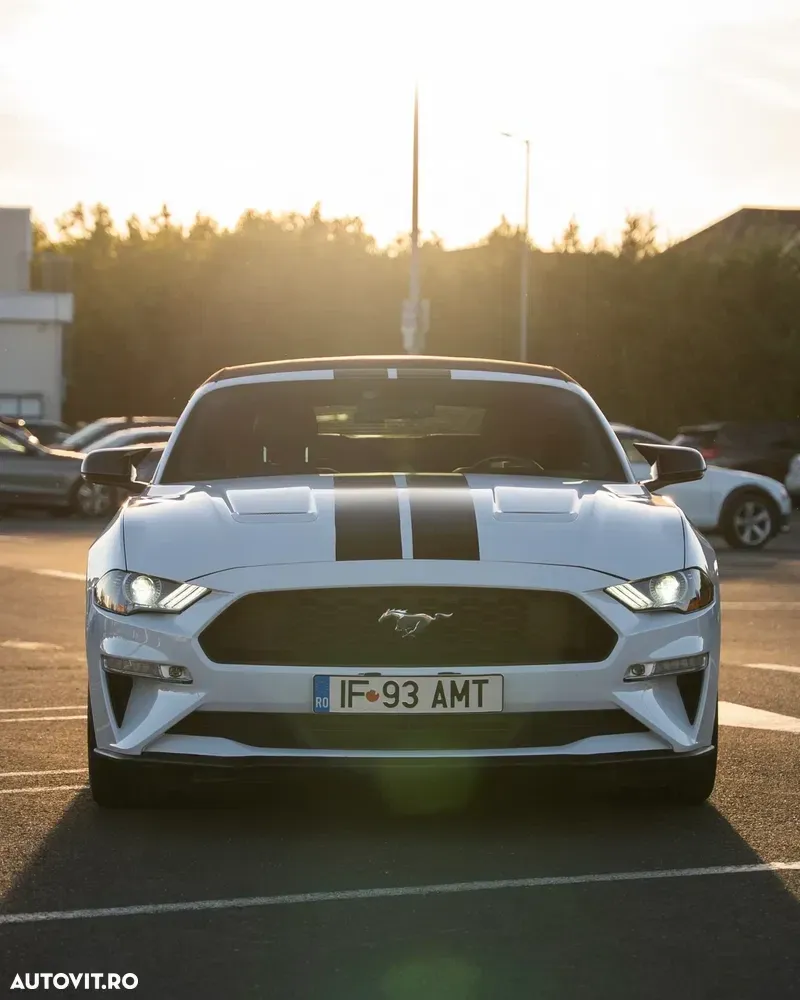 Ford Mustang VI — imagine 3