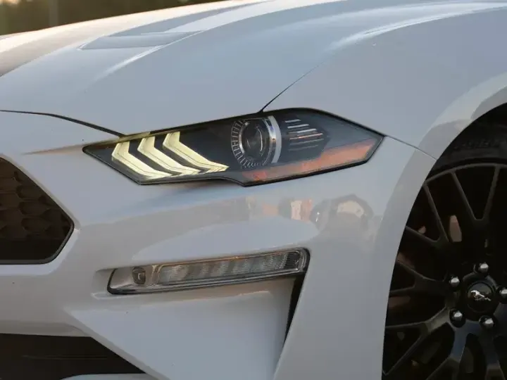 Ford Mustang VI