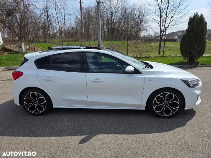 Ford Focus 1.0 EcoBoost Start-Stopp-System ST-LINE STYLE