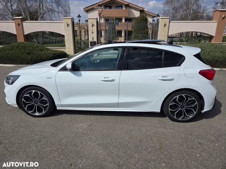 Ford Focus 1.0 EcoBoost Start-Stopp-System ST-LINE STYLE