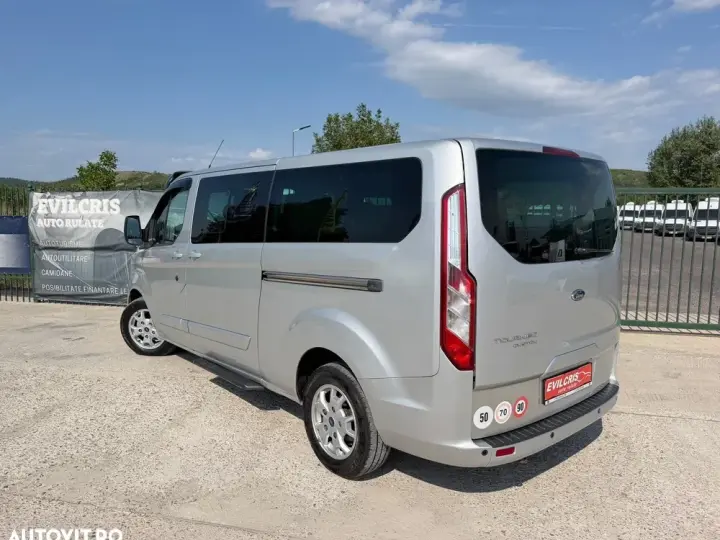 Ford Tourneo Custom