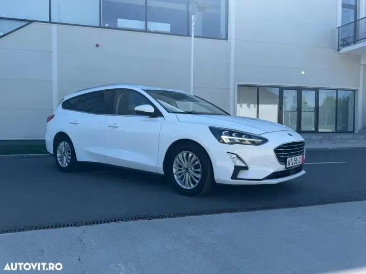 Ford Focus MK4 2.0 EcoBlue Titanium