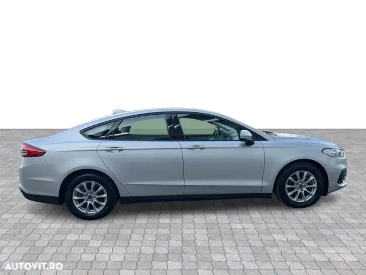 Ford Mondeo IV 2.0 HEV Trend