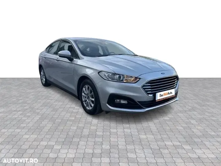 Ford Mondeo IV 2.0 HEV Trend