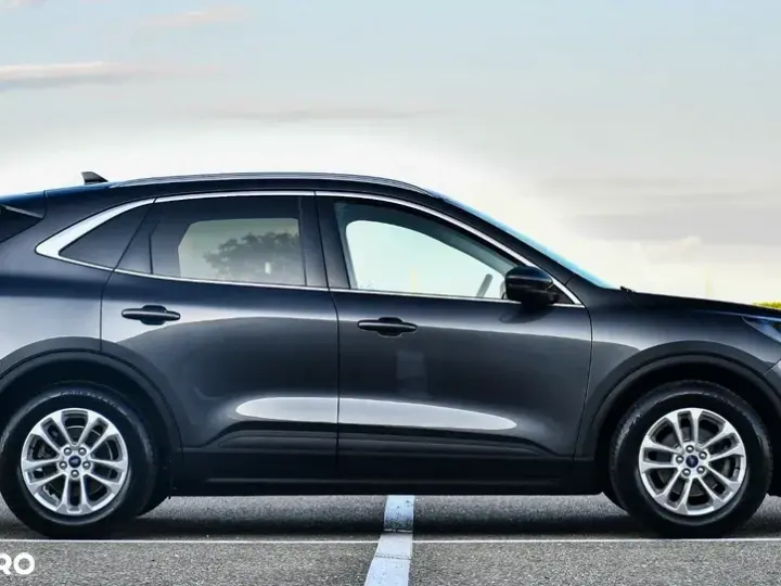 Ford Kuga III 1.5 TDCi 2WD Powershift Titanium